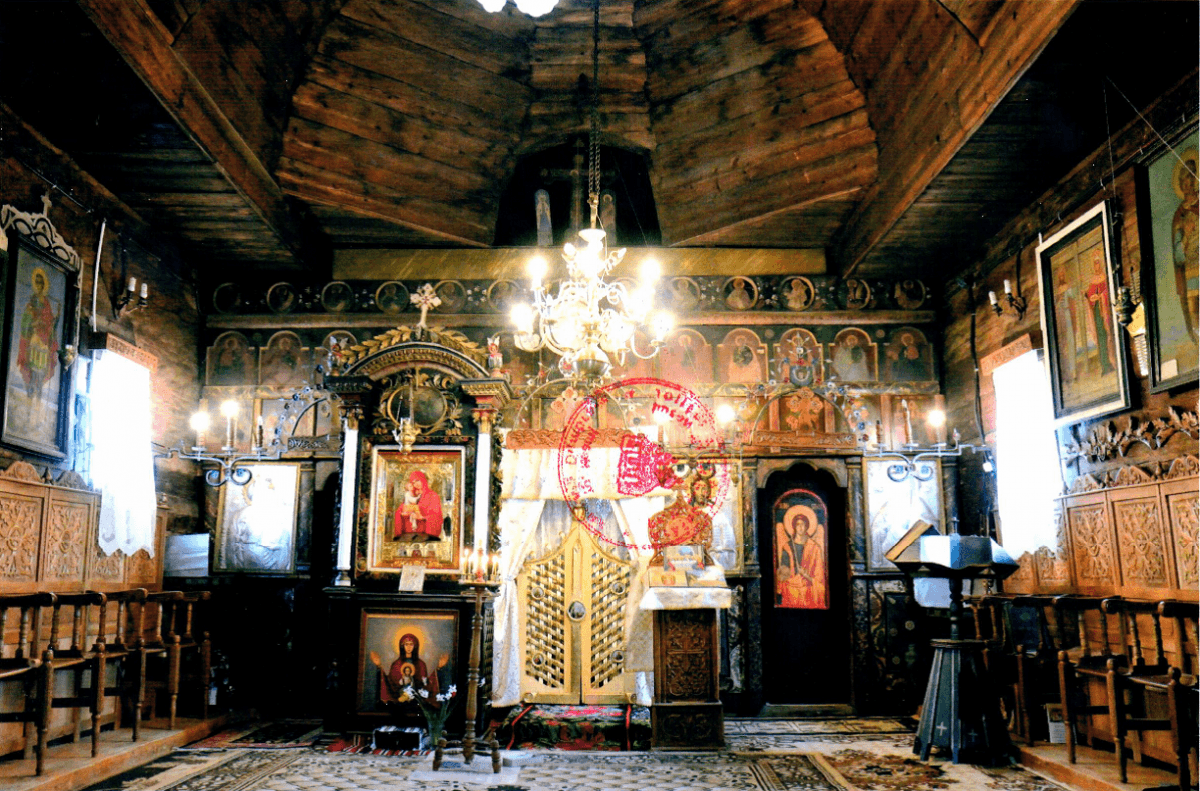 Biserica veche - interior