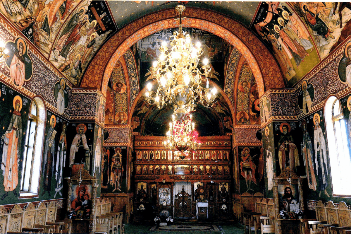Biserica nouă - interior
